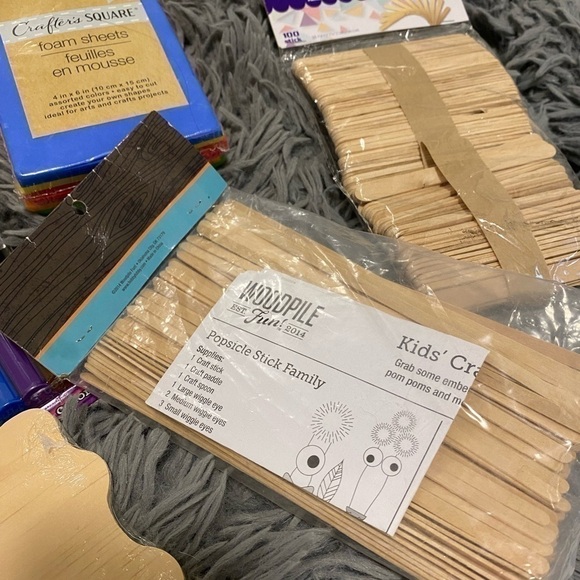 NEW 14 PIECE CRAFTERS MATERIAL- Craft Fabric, adhesive Diamond ribbon, foam - Picture 3 of 9